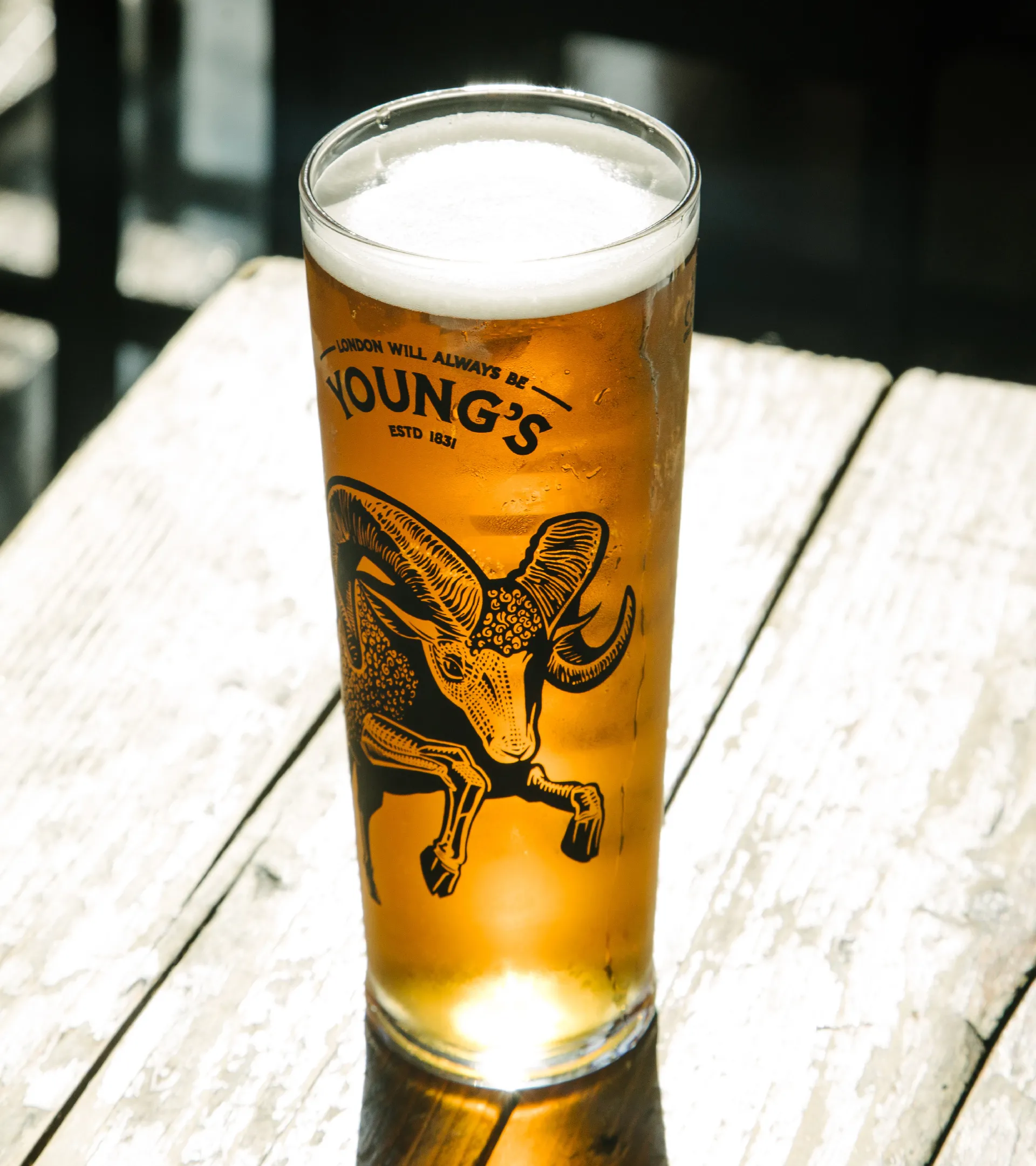 kingdom and sparrow beer packaging design design4users