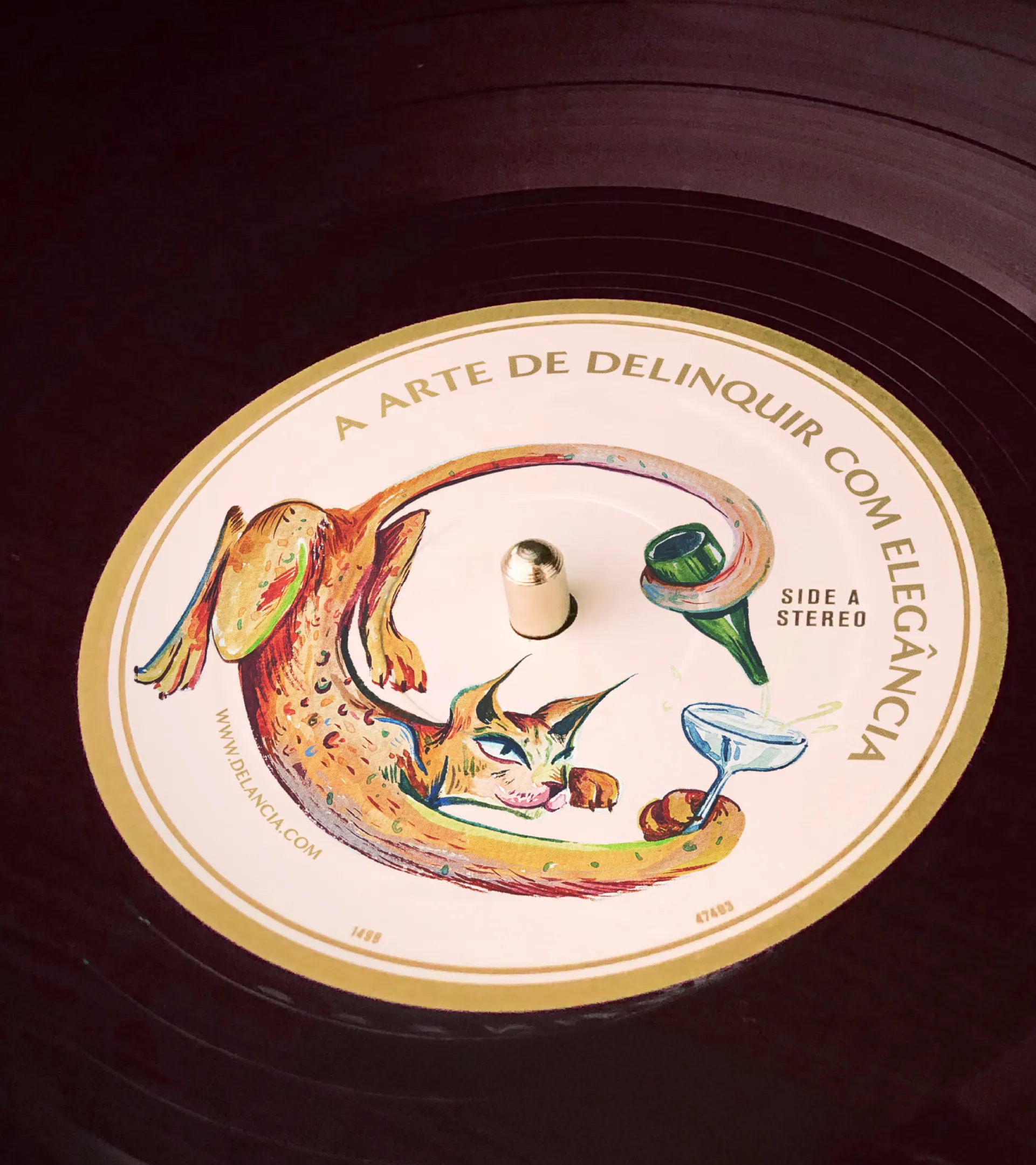 kingdom and sparrow drink packaging design design4users