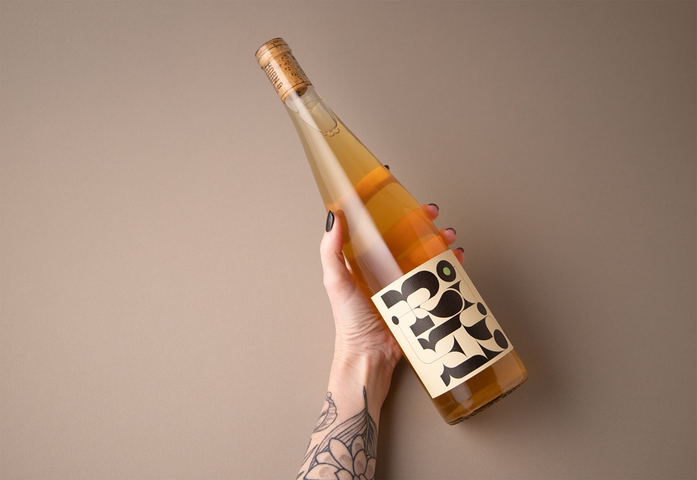 truf thorn and burrow wine packaging design branding design4users